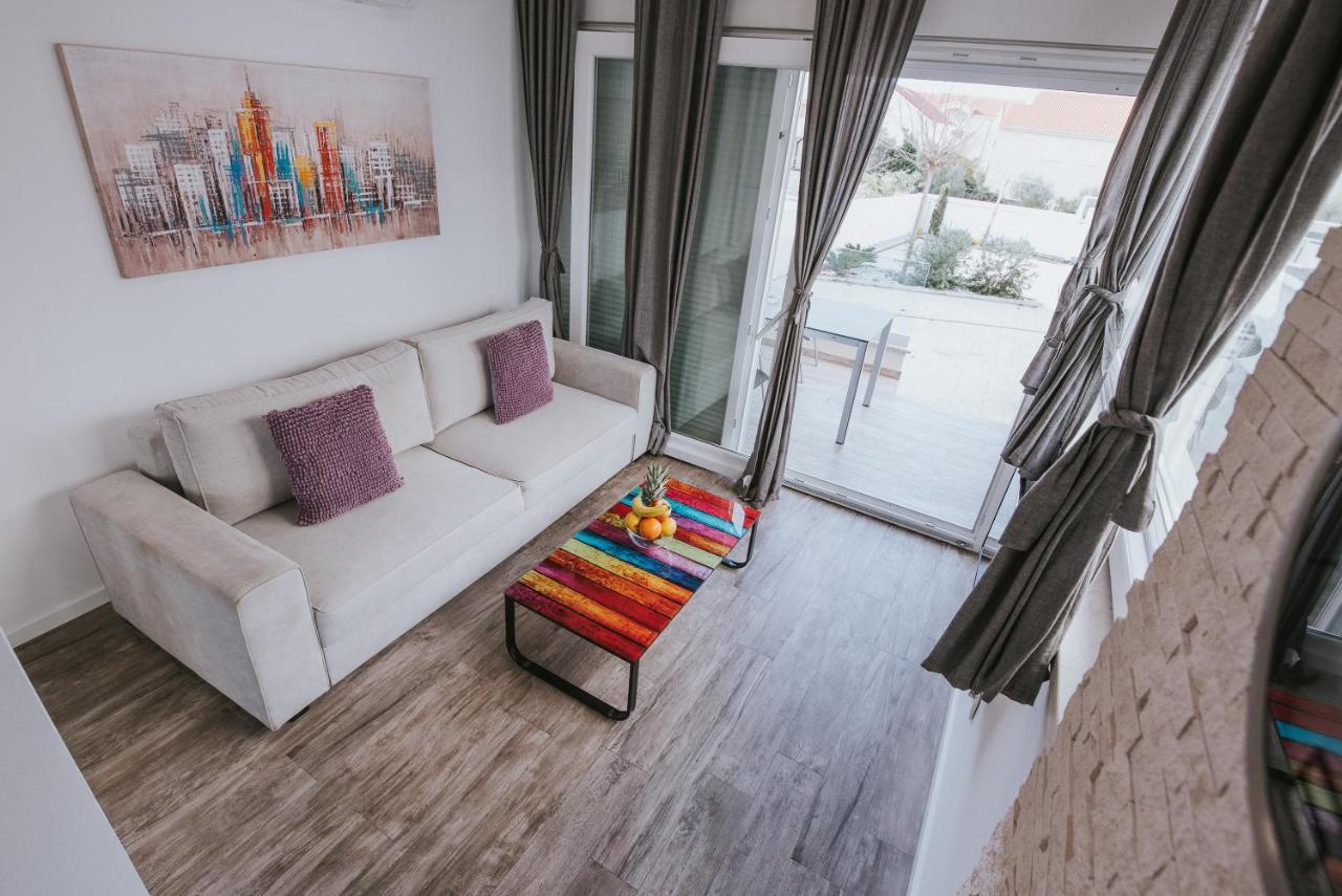 Apartments & Rooms Danivan Pool Villas B Новалья Номер фото