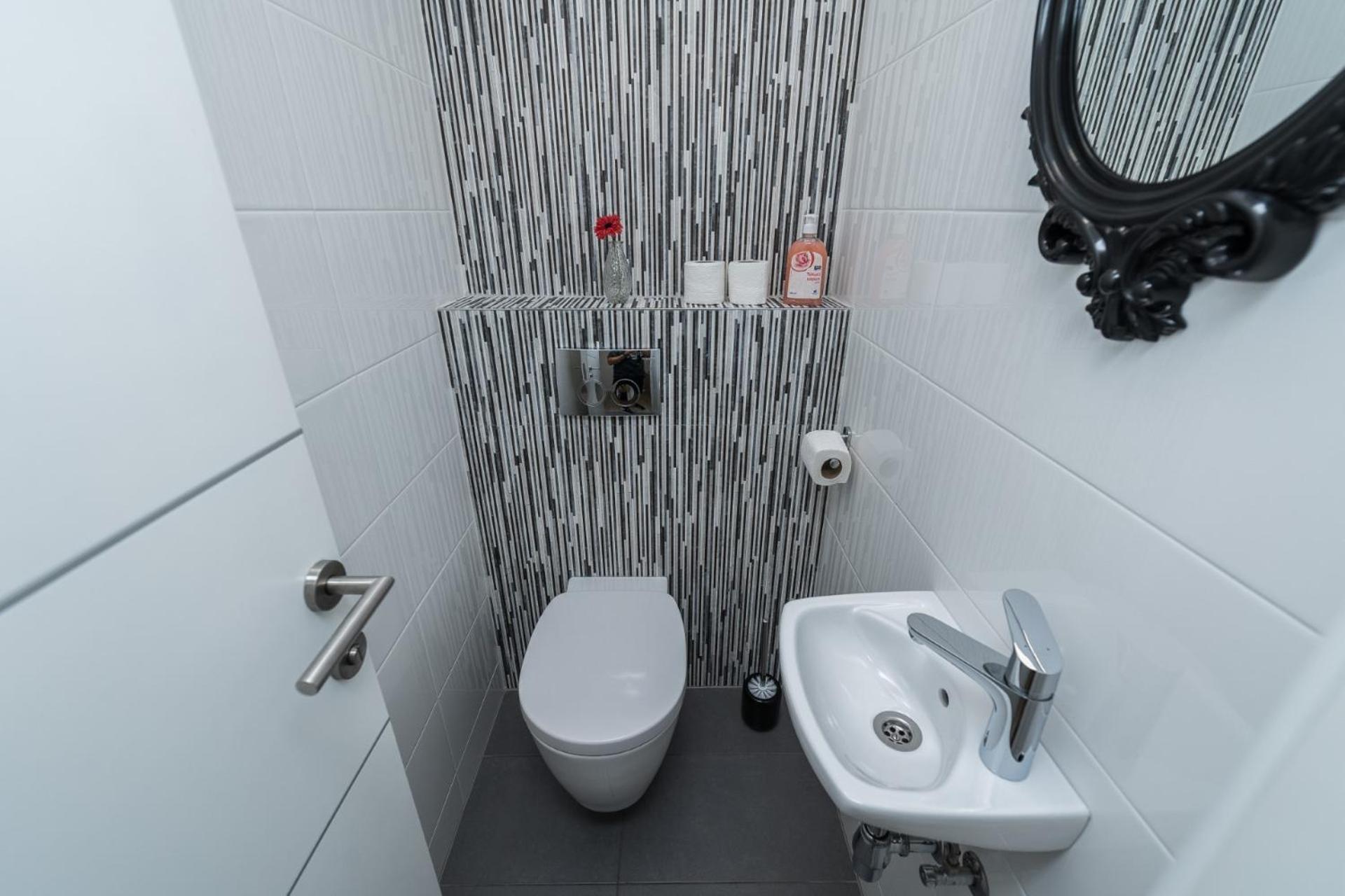 Apartments & Rooms Danivan Pool Villas B Новалья Номер фото